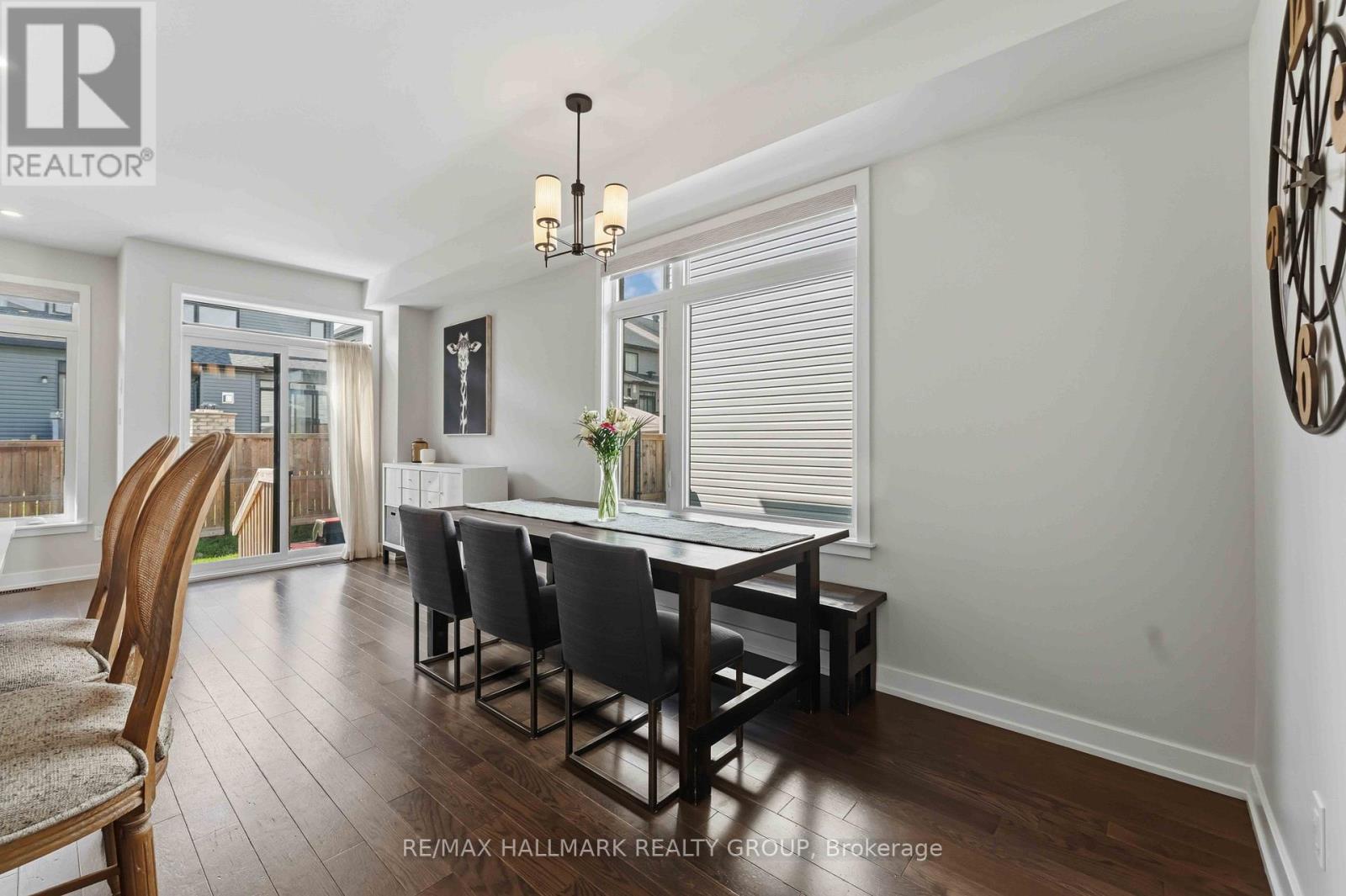 369 BROADRIDGE CRESCENT - 15