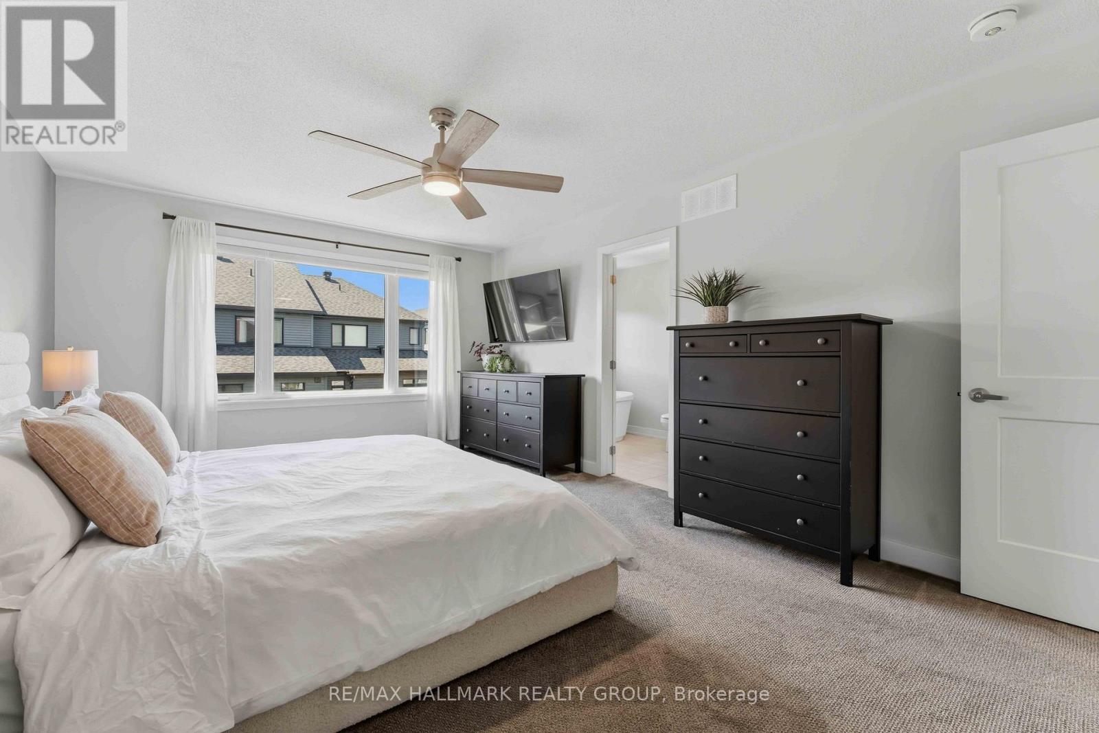 369 BROADRIDGE CRESCENT - 26