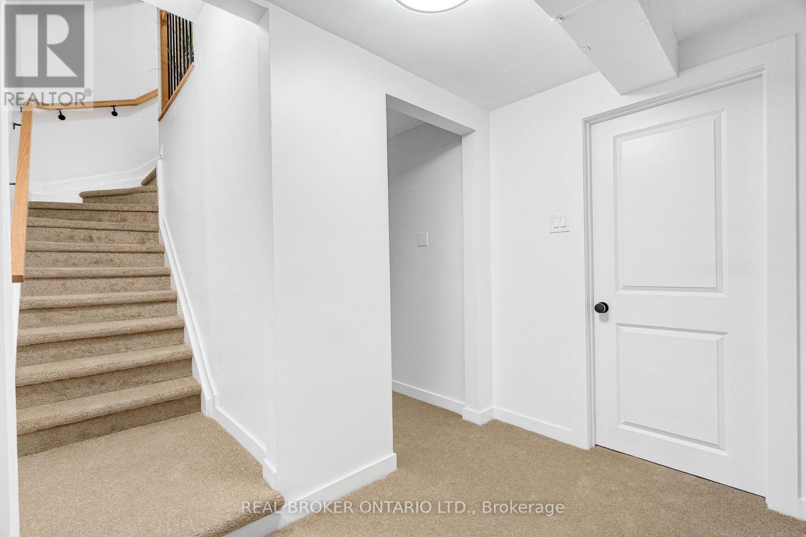 #124 1449 RIDGEBROOK DRIVE - 27