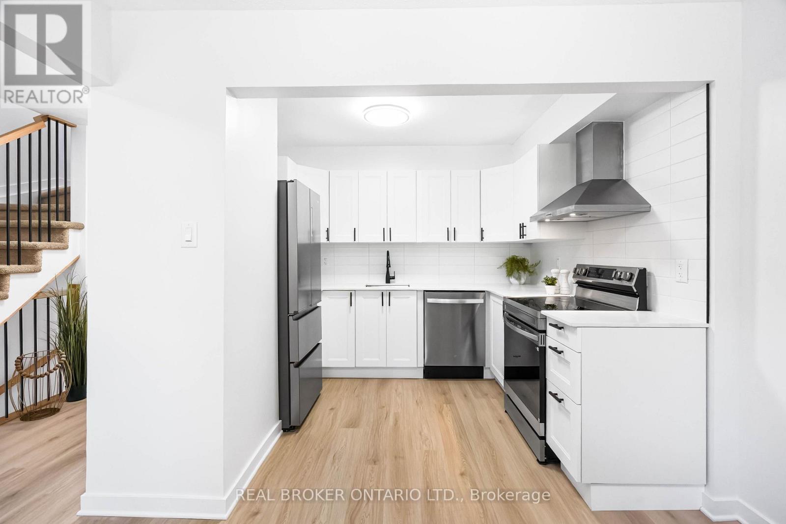 #124 1449 RIDGEBROOK DRIVE - 7