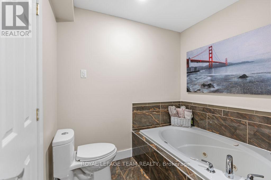 2 Bed, 2 Bath House for Sale in Ottawa – 295 GERSHWIN PRIVATE, Ottawa – MLS# X13428450 - Image 27