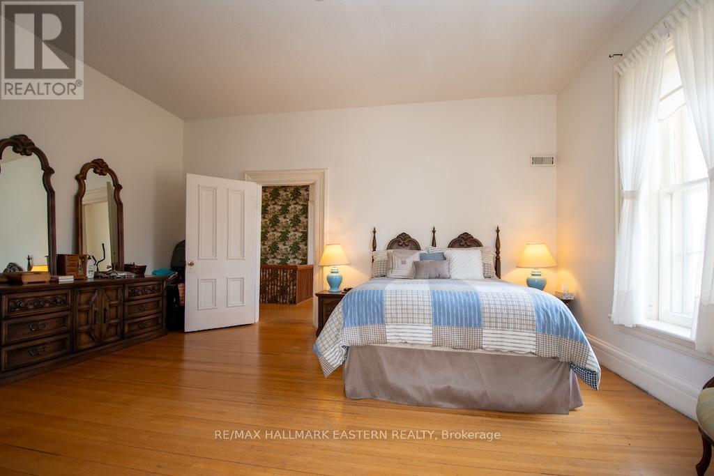 813 WATER STREET - 27