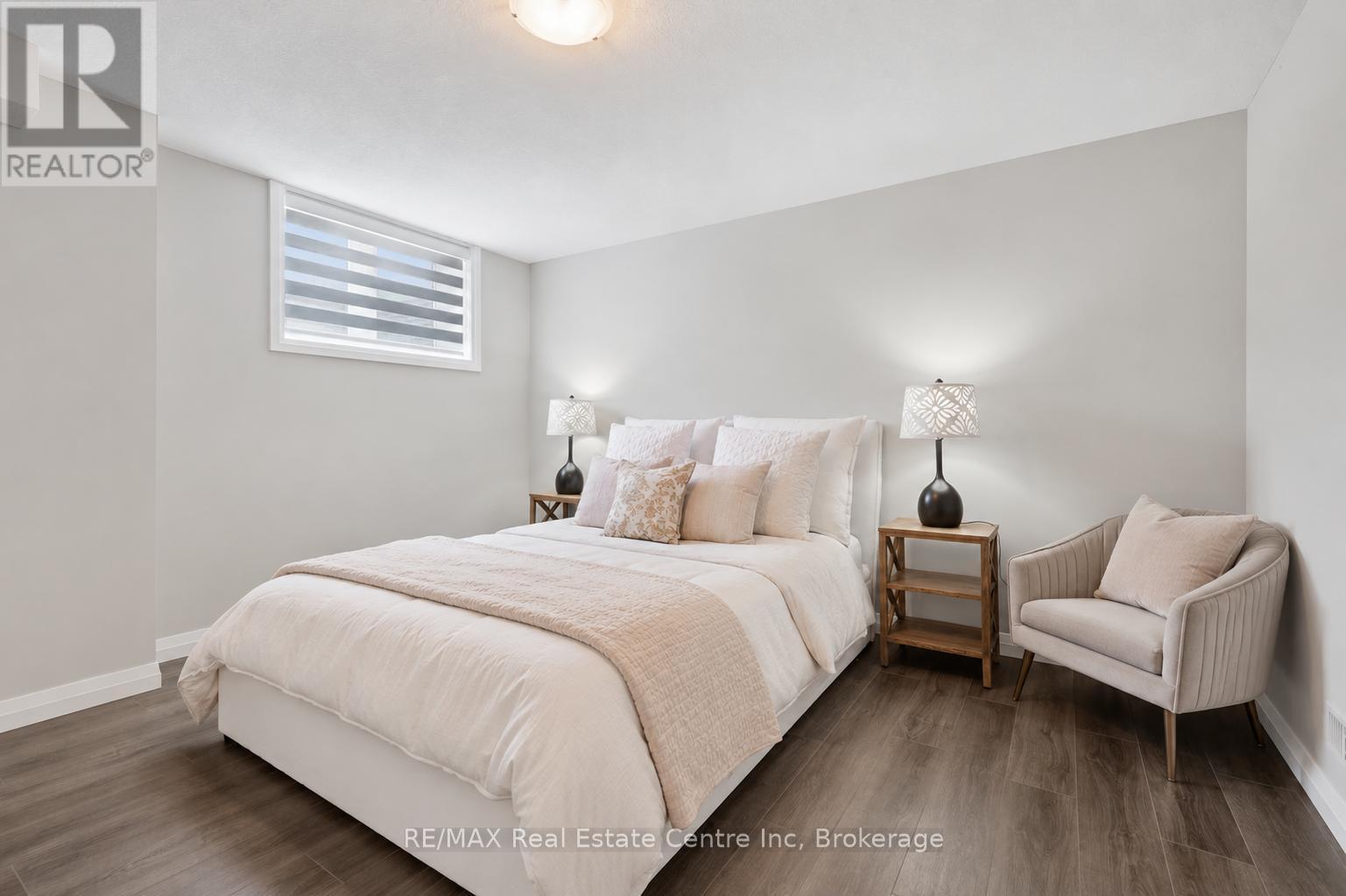 10 CRAIGHEAD DRIVE - 23