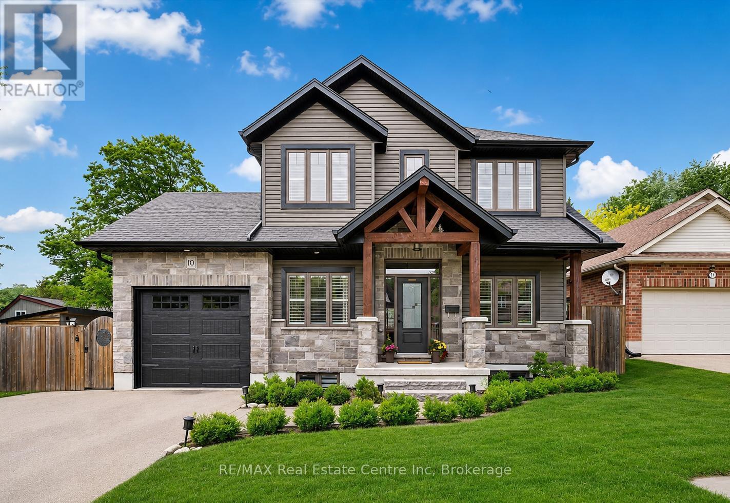 10 CRAIGHEAD DRIVE - 31