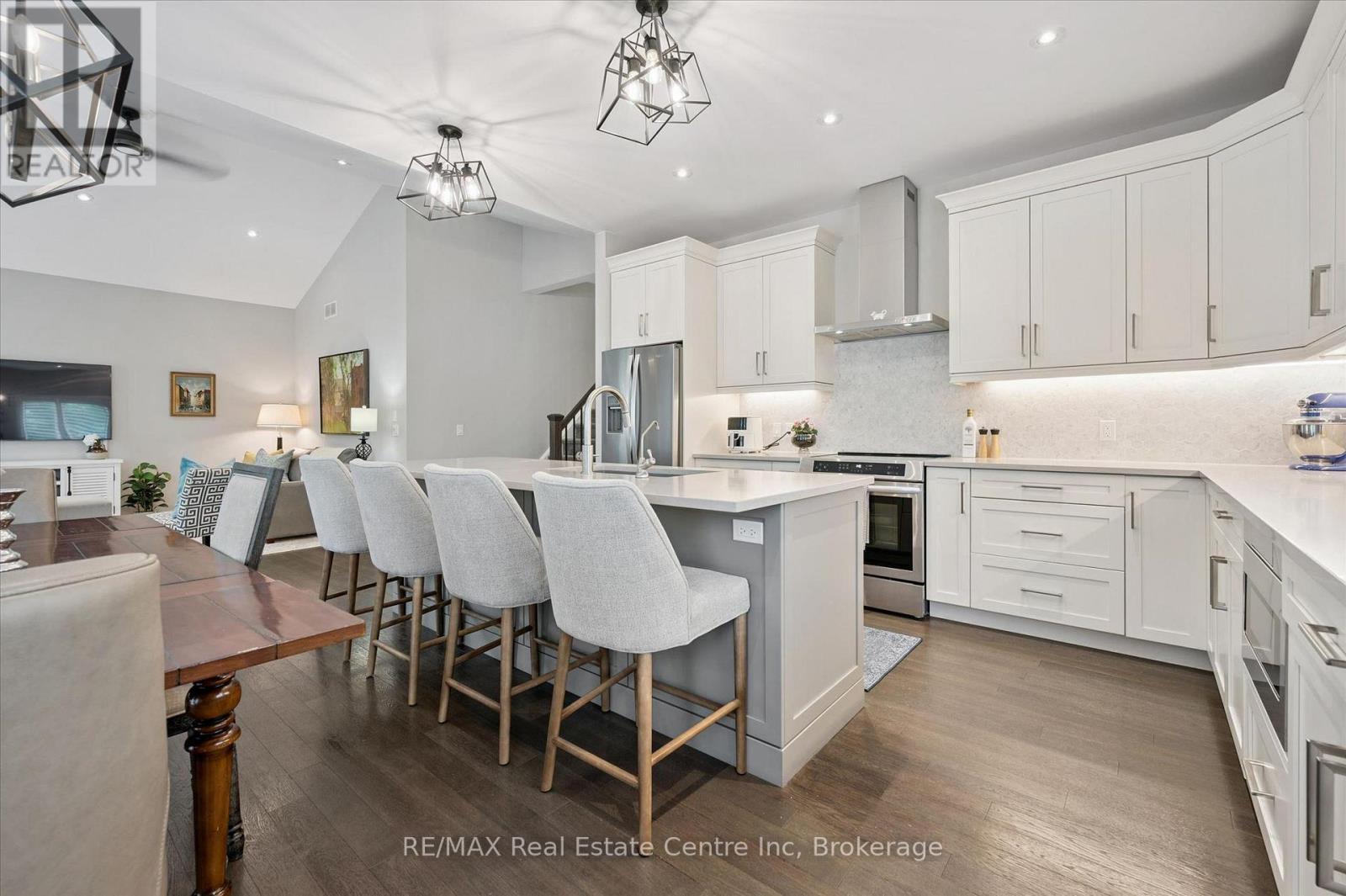 10 CRAIGHEAD DRIVE - 5