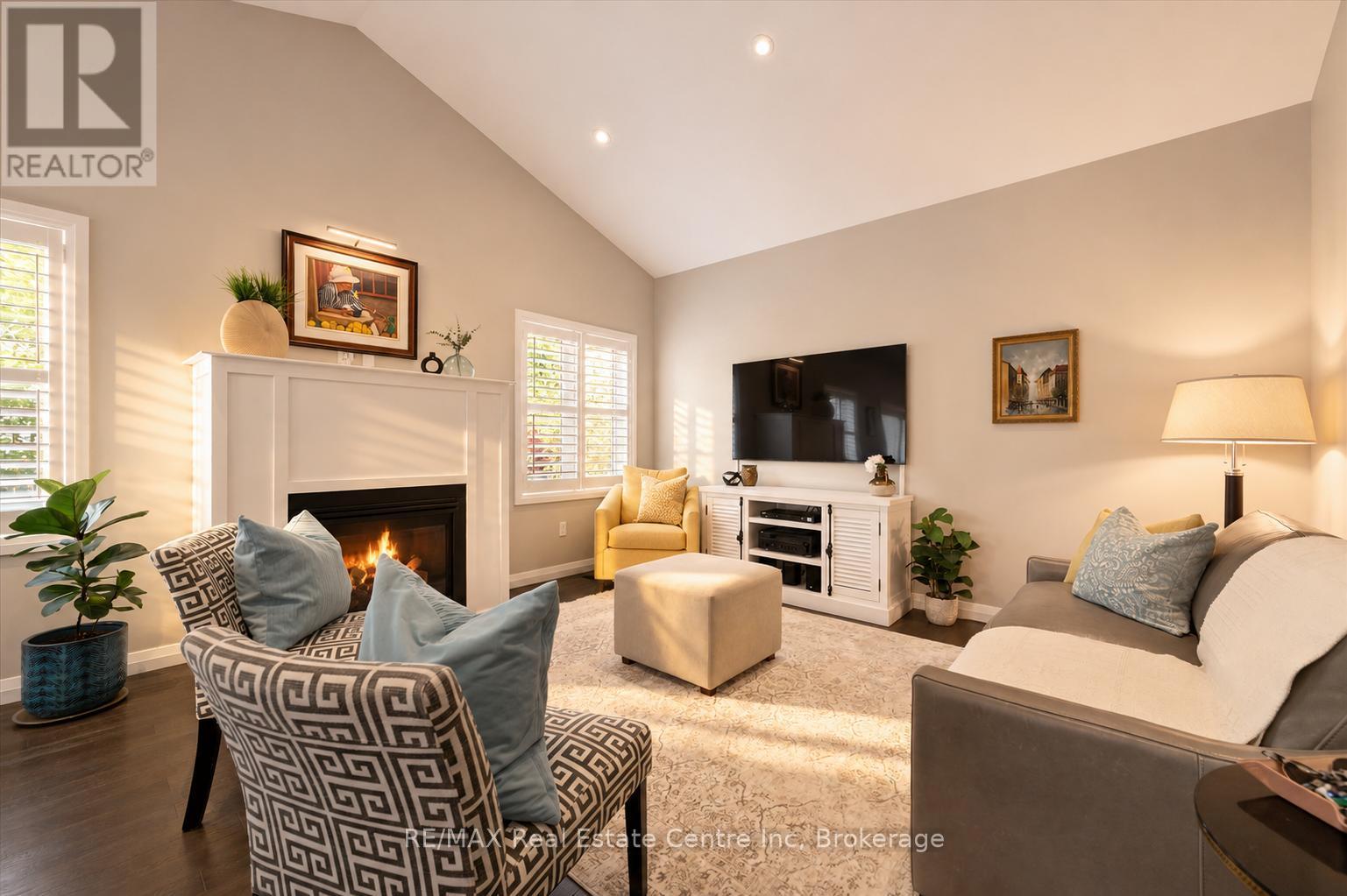 10 CRAIGHEAD DRIVE - 9