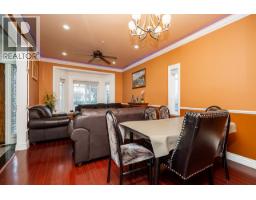 528 Sixteen Street, New Westminster, BC V3M4R3 Photo 10
