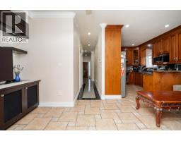 528 Sixteen Street, New Westminster, BC V3M4R3 Photo 11
