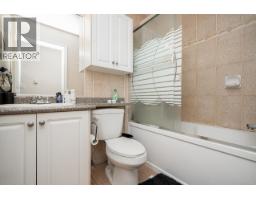 528 Sixteen Street, New Westminster, BC V3M4R3 Photo 33