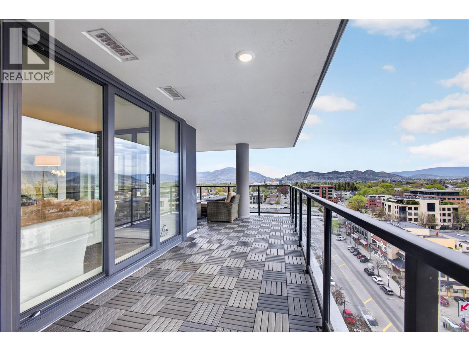 #1101 485 Groves Avenue - 37
