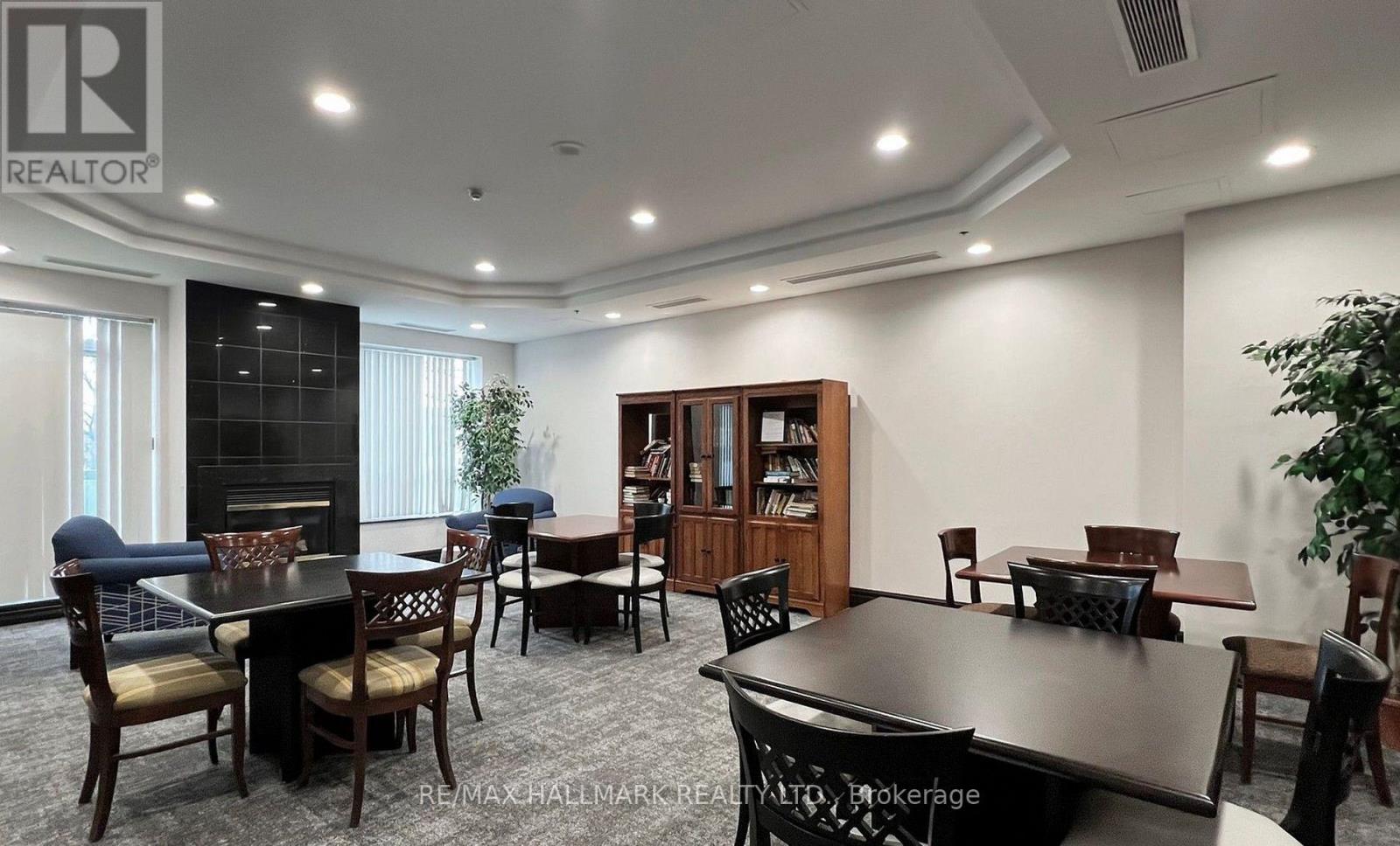 #215 3 ELLESMERE STREET - 16