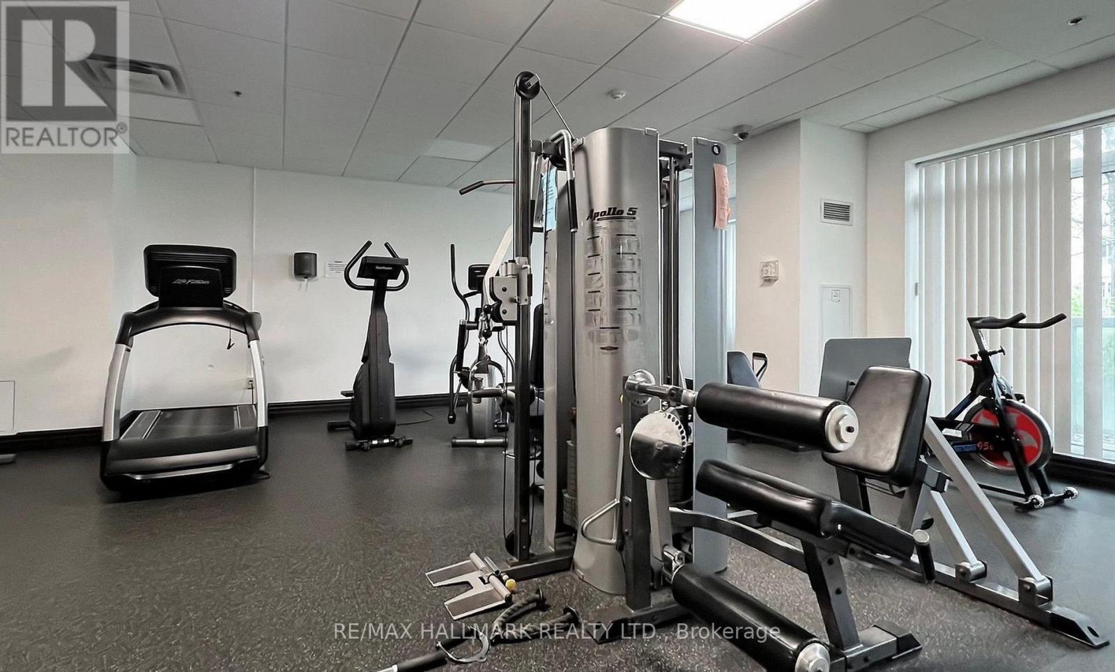 #215 3 ELLESMERE STREET - 19