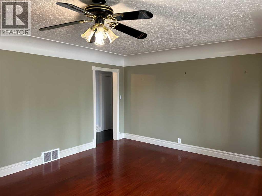 4708 49 Street — photo 12