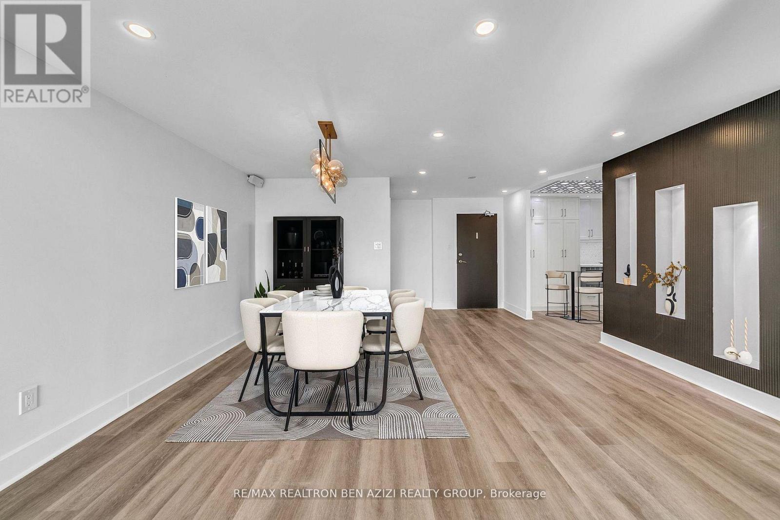 #1904 33 ELMHURST AVENUE - 10