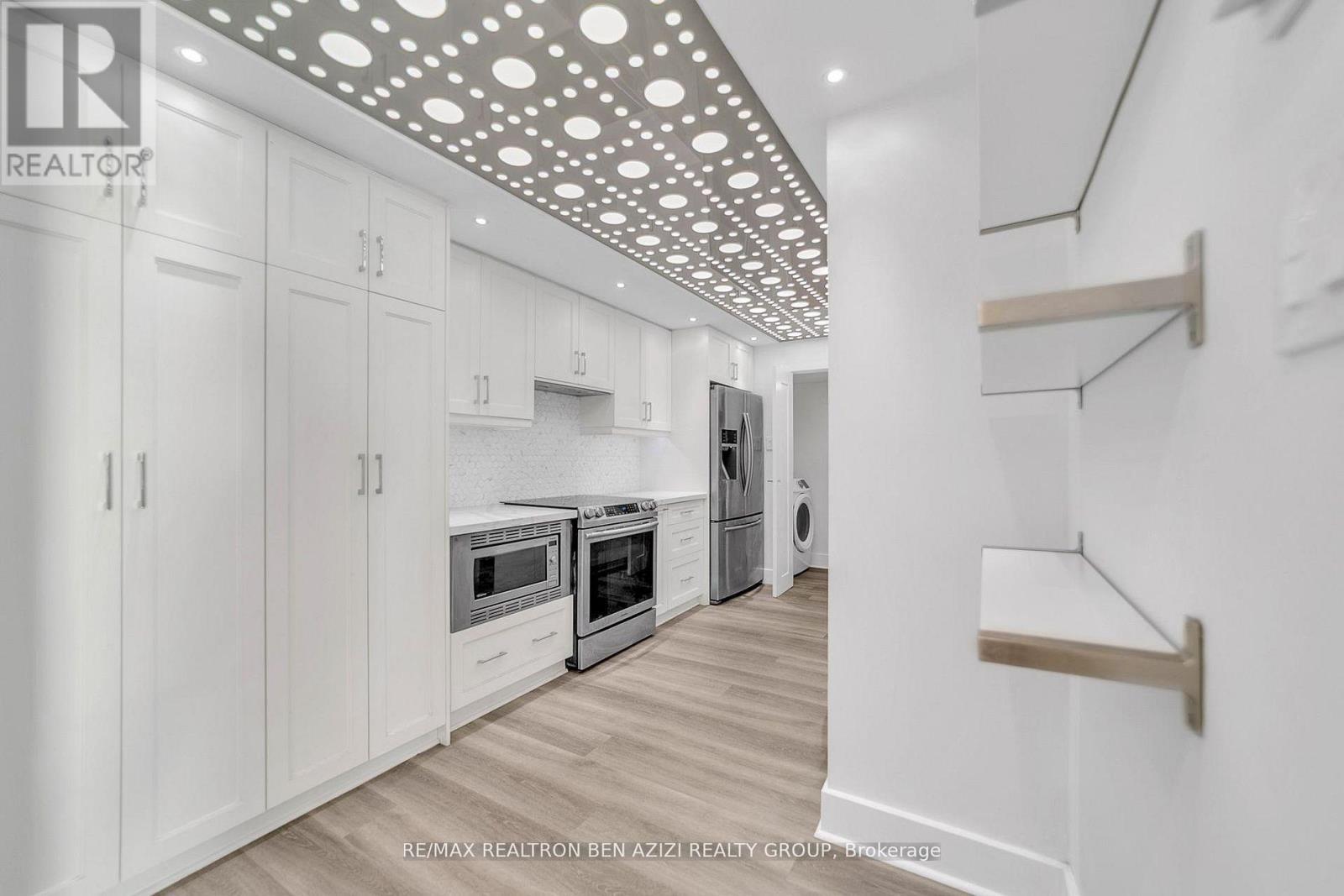 #1904 33 ELMHURST AVENUE - 20