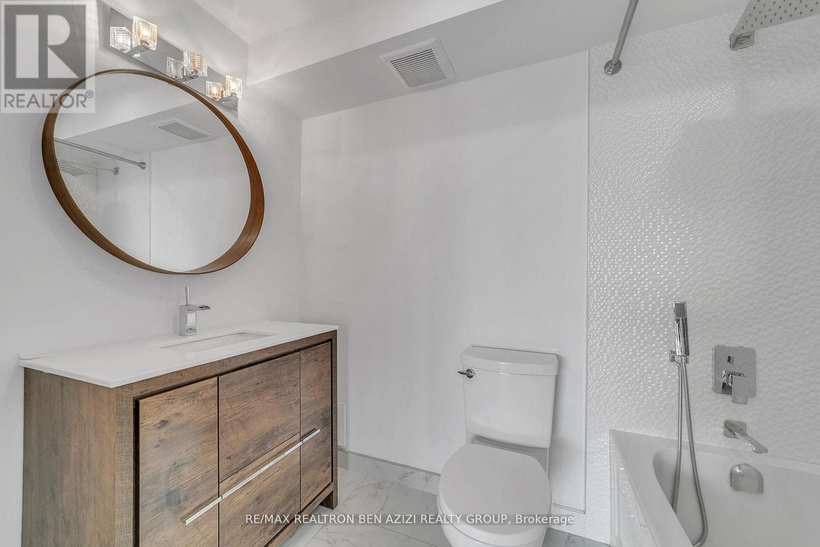 #1904 33 ELMHURST AVENUE - 37