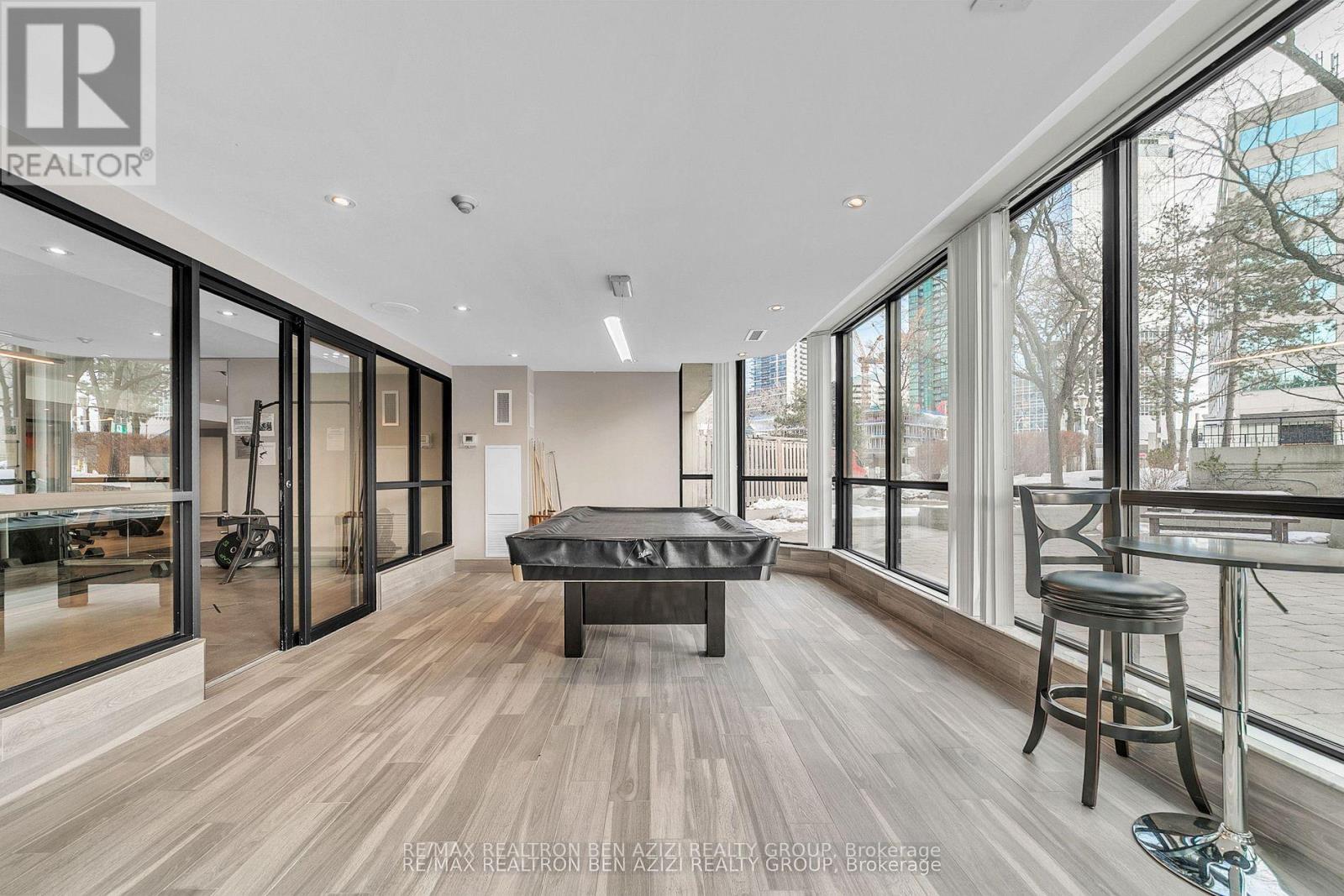 #1904 33 ELMHURST AVENUE - 39