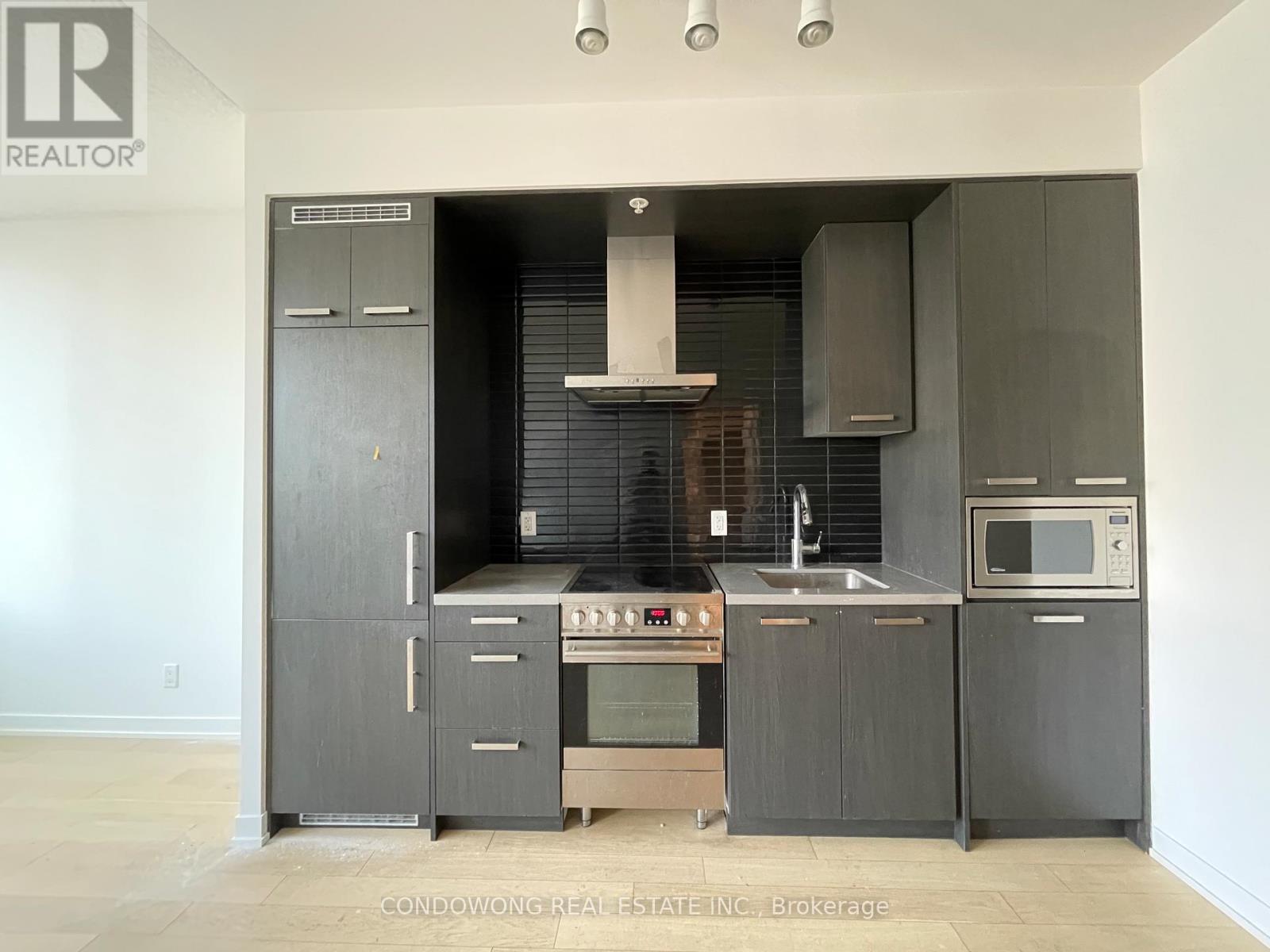 High End Kitchen