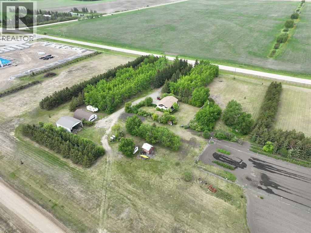 710 8th Avenue W - 1