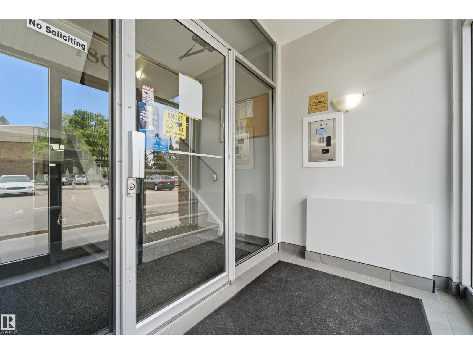 #110 7805 159 ST NW - 28