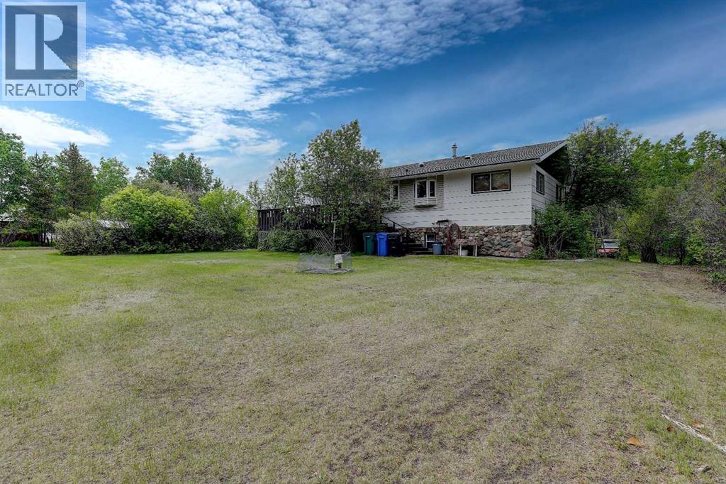 710 8th Avenue W - 27