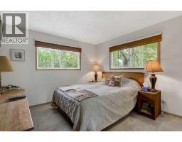 710 8th Avenue W, Beaverlodge, AB T0H0C0 Photo 35