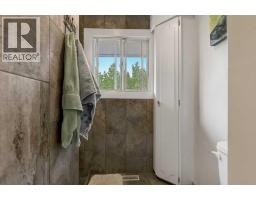 710 8th Avenue W, Beaverlodge, AB T0H0C0 Photo 37