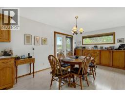 Family room - 710 8th Avenue W, Beaverlodge, AB T0H0C0 Photo 9