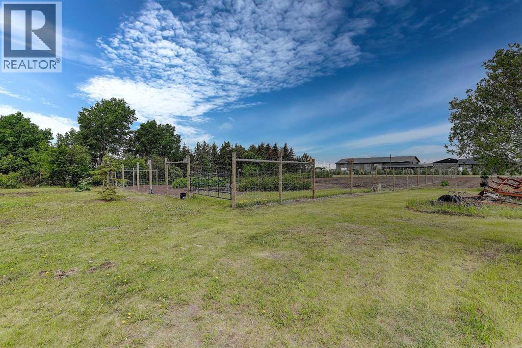 710 8th Avenue W - 32