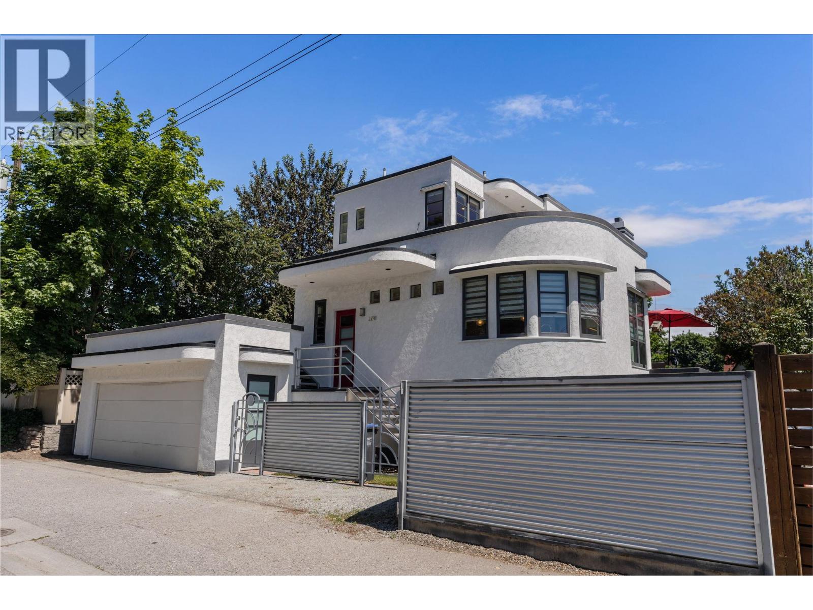 1858 Abbott Street - 10