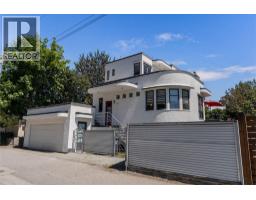 2pc Bathroom - 1858 Abbott Street, Kelowna, BC V1Y1B5 Photo 10