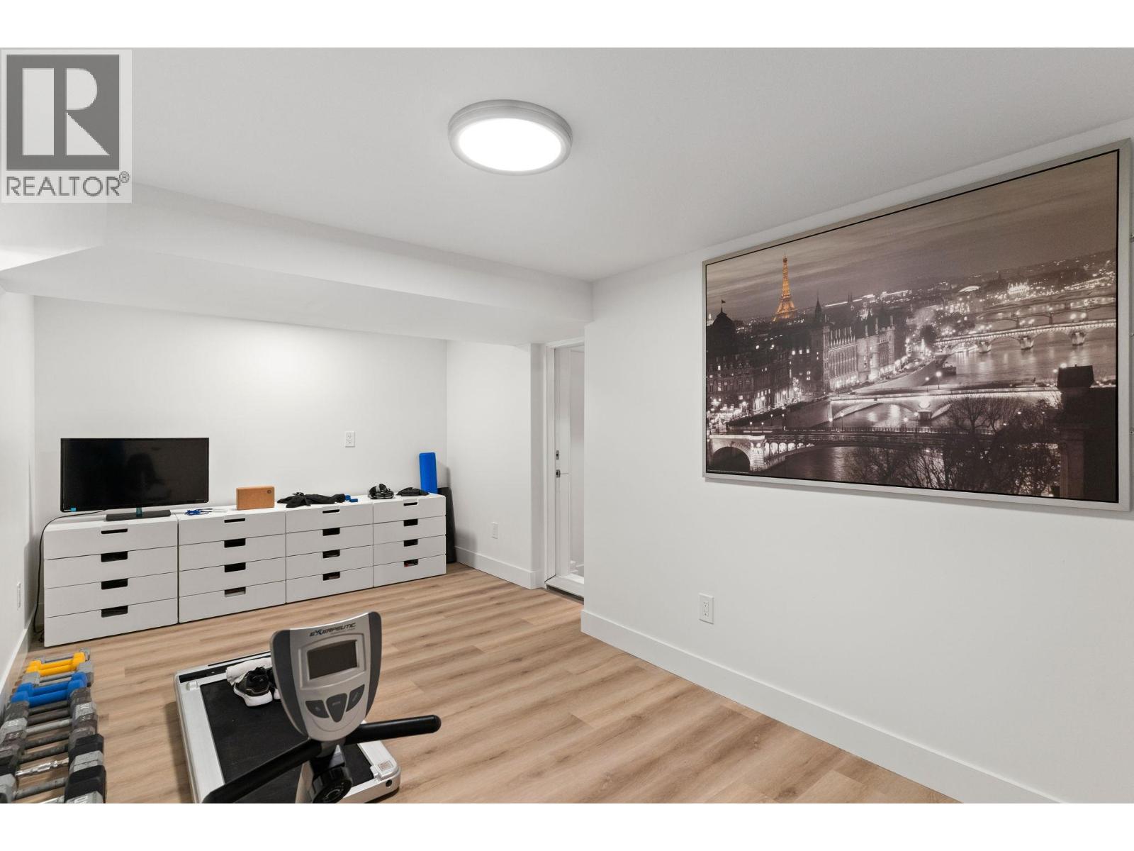 1858 Abbott Street - 42
