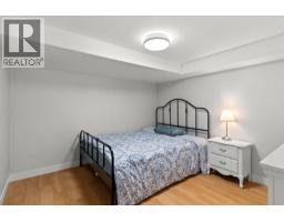 1858 Abbott Street, Kelowna, BC V1Y1B5 Photo 50