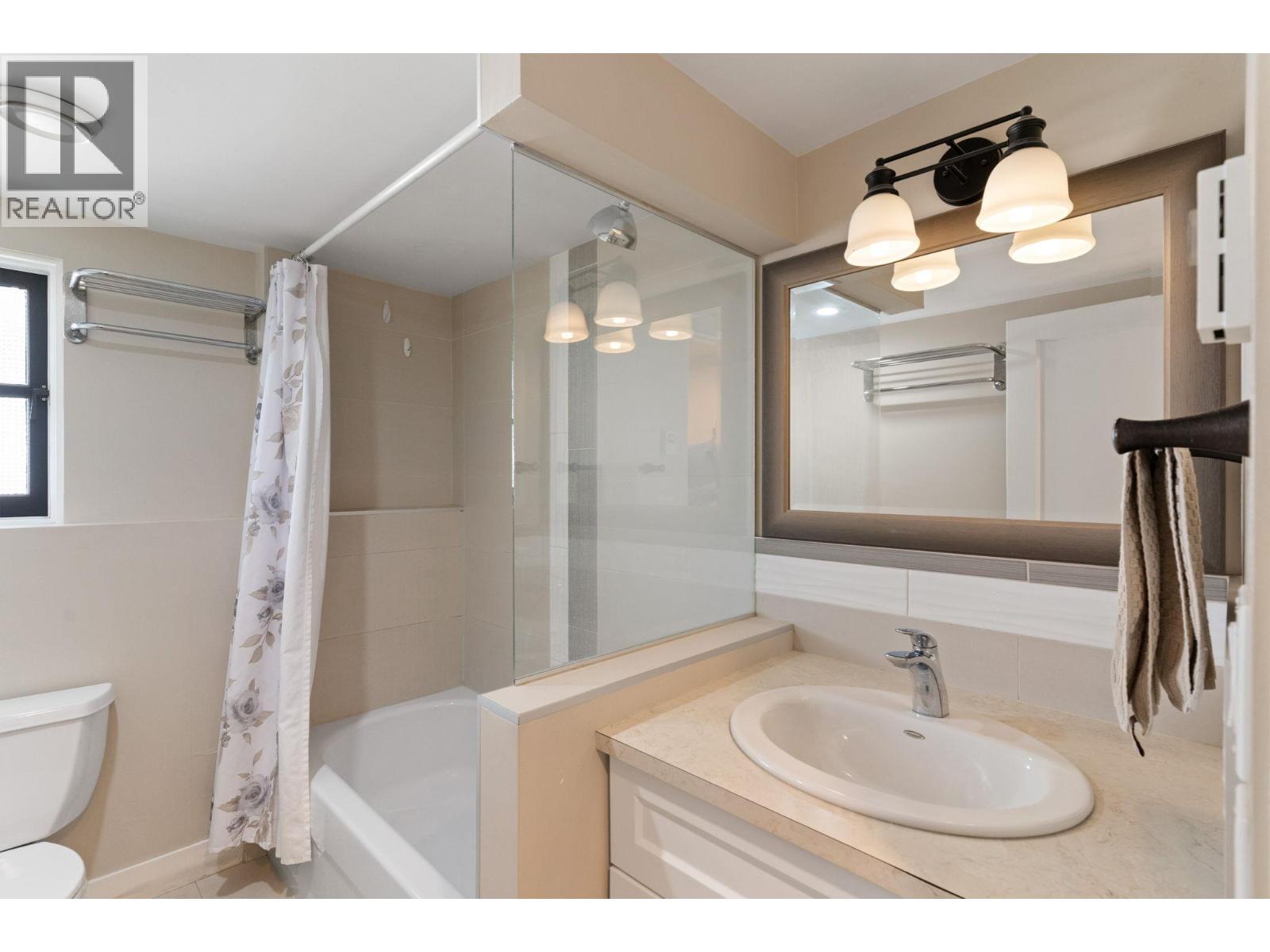 1858 Abbott Street - 53