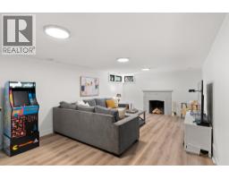 1858 Abbott Street, Kelowna, BC V1Y1B5 Photo 38