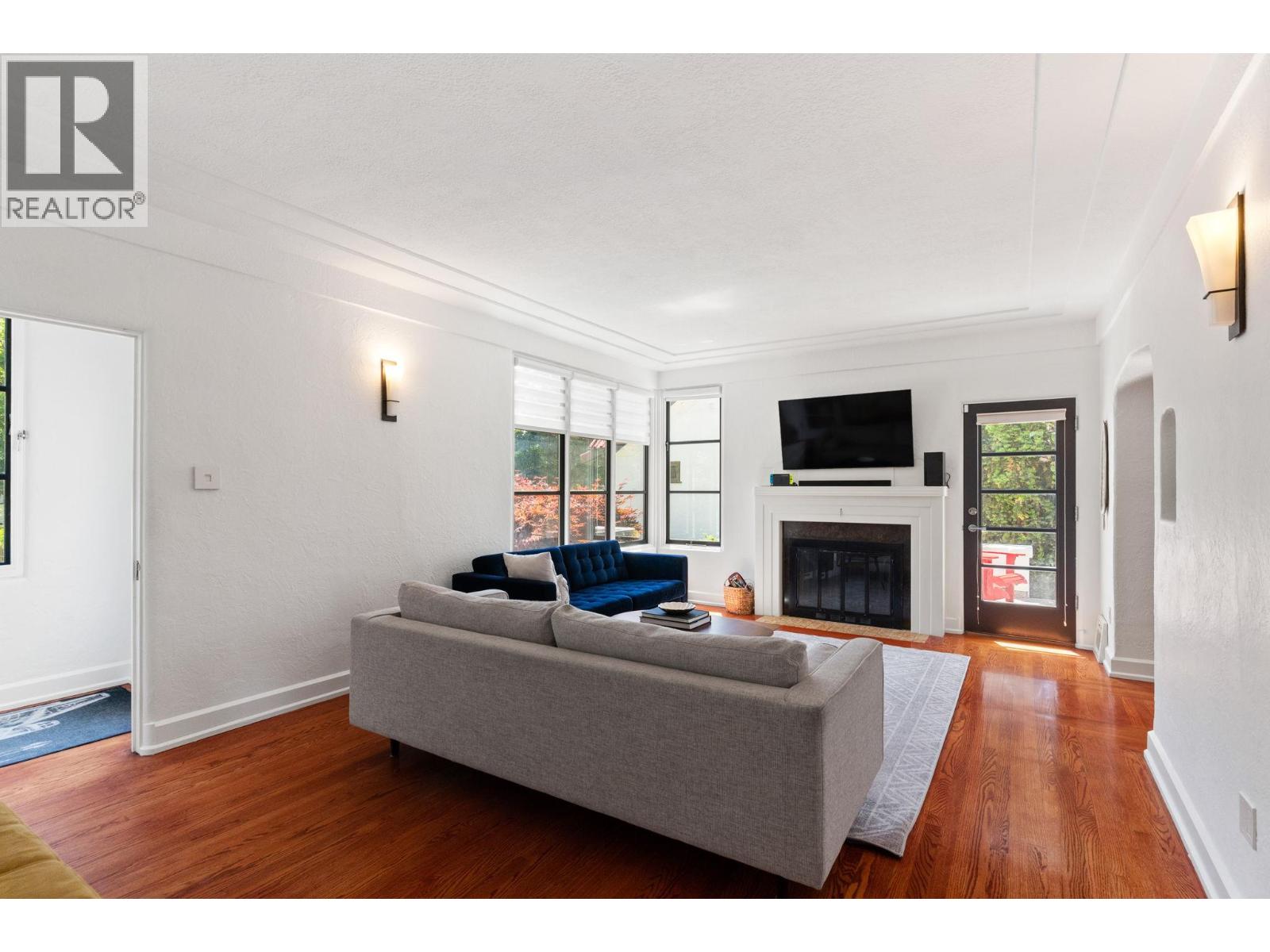 1858 Abbott Street - 22