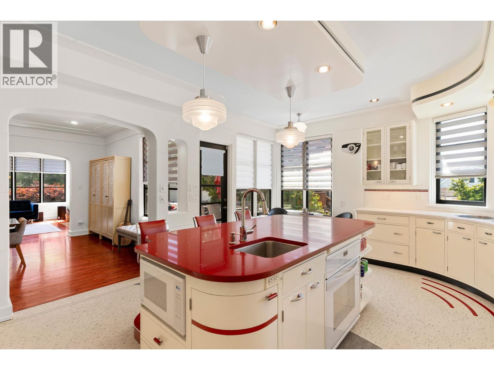 1858 Abbott Street - 13