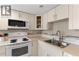 1858 Abbott Street, Kelowna, BC V1Y1B5 Photo 47
