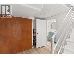 1858 Abbott Street, Kelowna, BC V1Y1B5 Photo 37