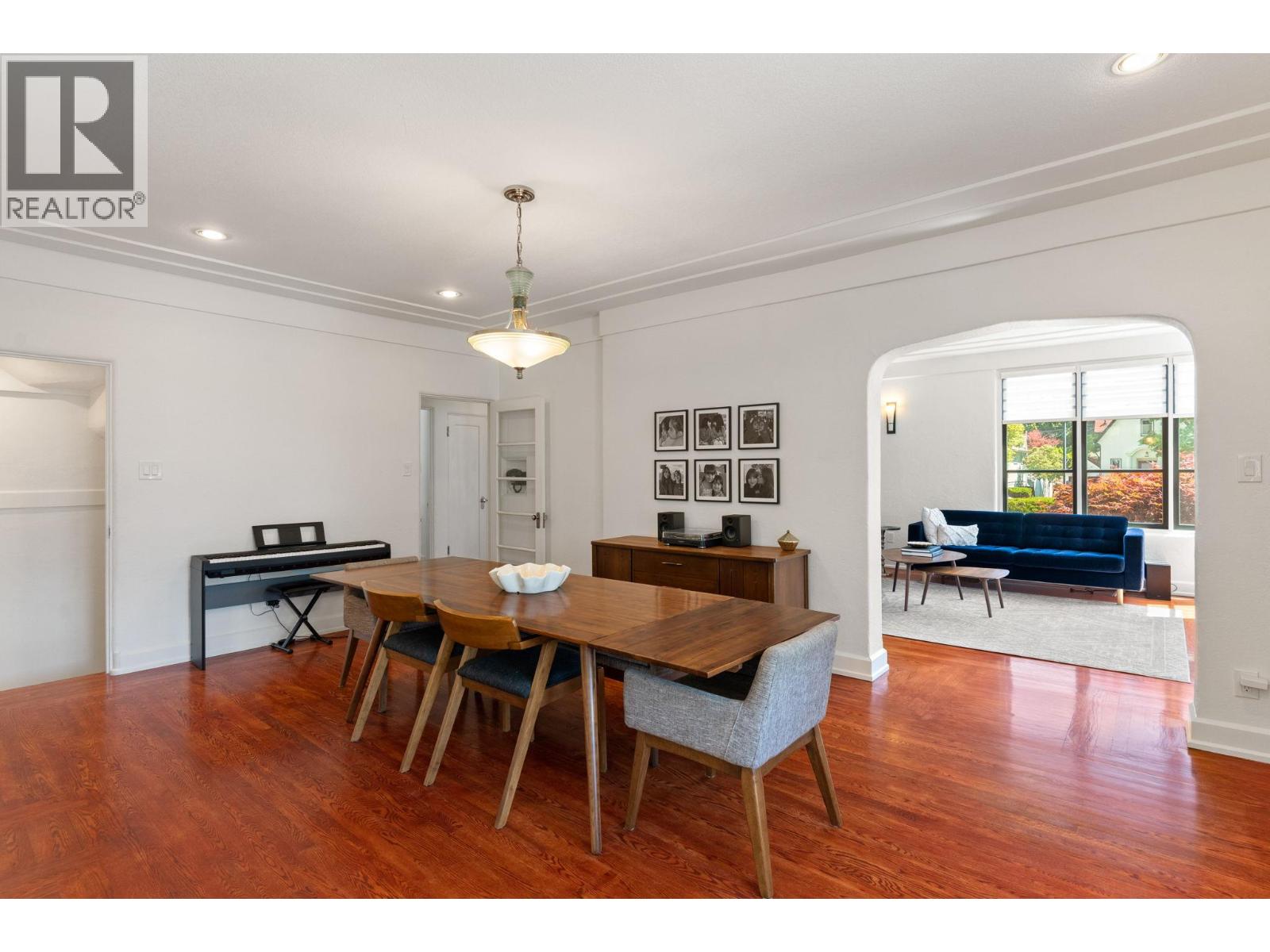 1858 Abbott Street - 17
