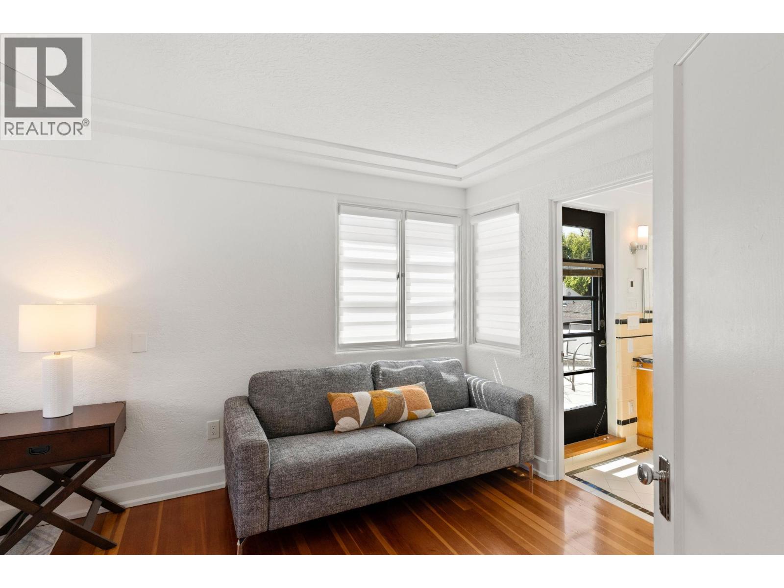 1858 Abbott Street - 26