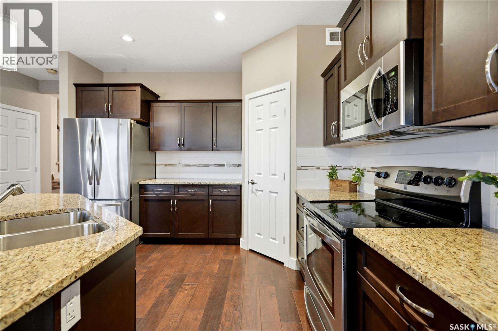433 Redwood CRESCENT — photo 11