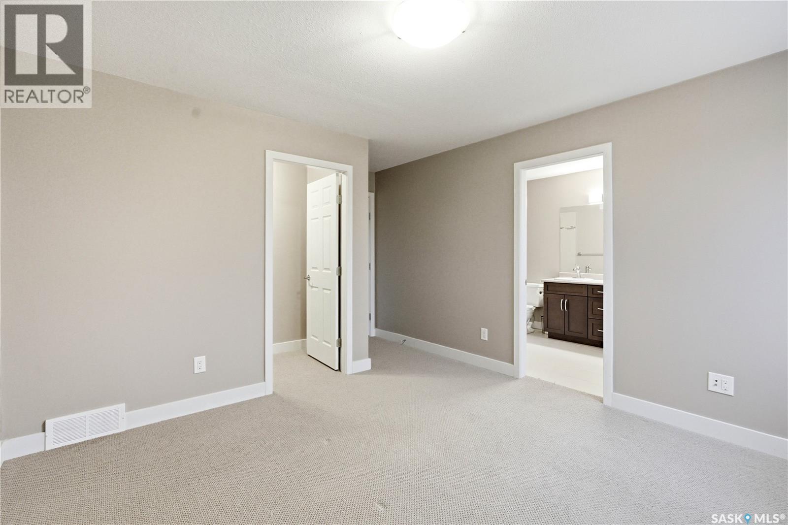433 Redwood CRESCENT — photo 25