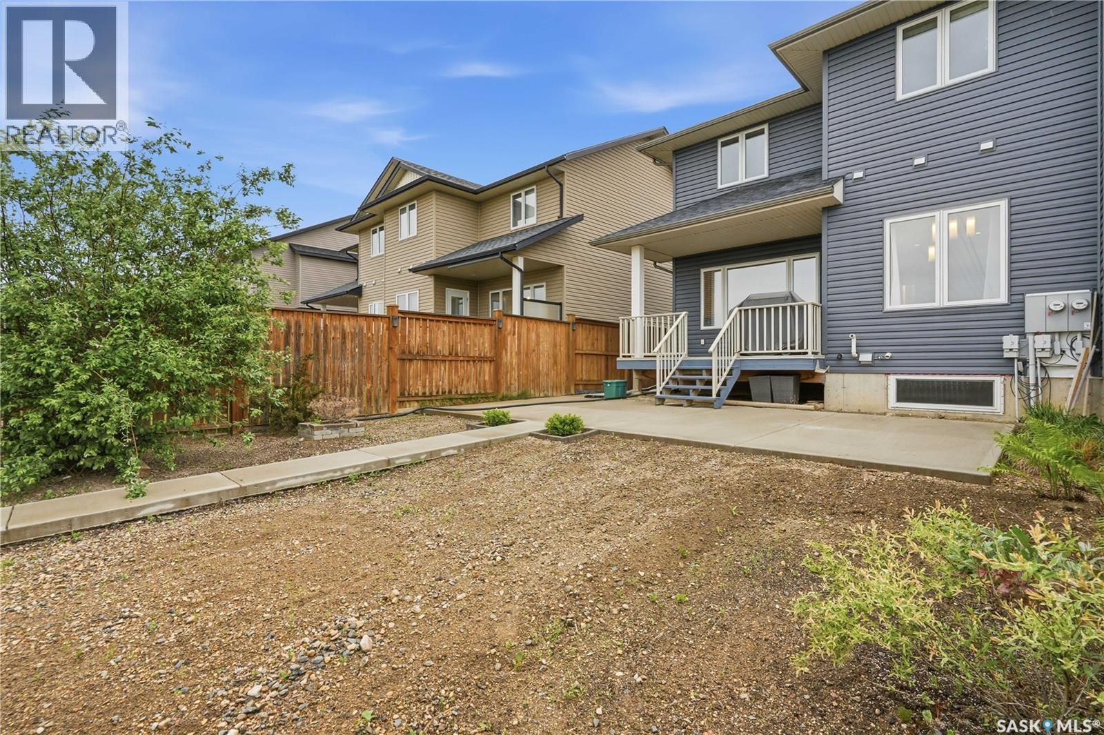 433 Redwood CRESCENT — photo 46