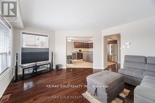 85 ANDERSON ROAD - 13