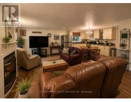 126 Pinecrest Avenue, Wasaga Beach, ON L9Z1X3 Photo 11