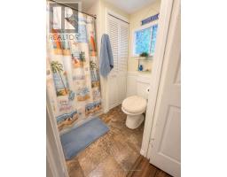 126 Pinecrest Avenue, Wasaga Beach, ON L9Z1X3 Photo 16