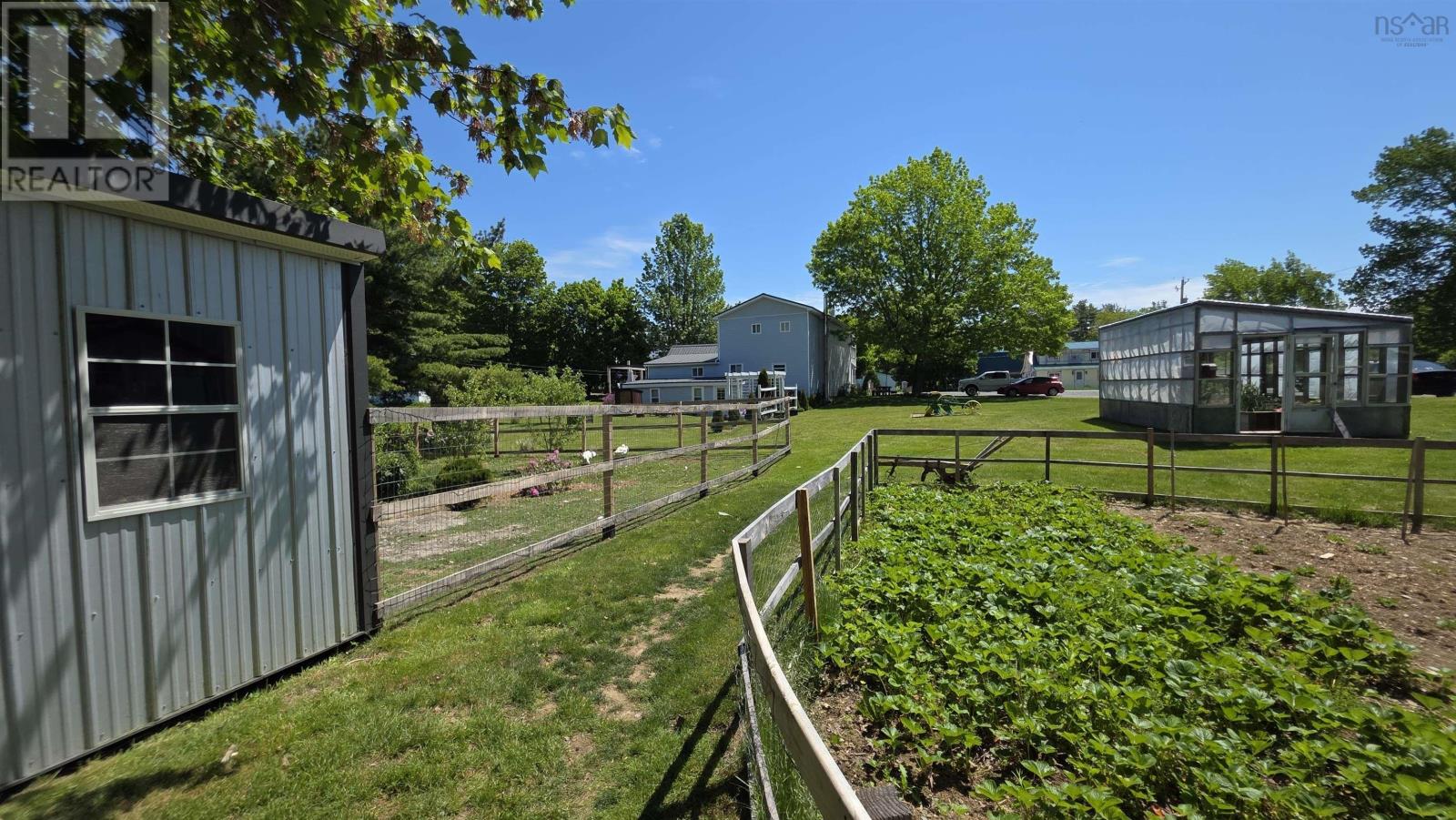 6148 Highway 208 - 11