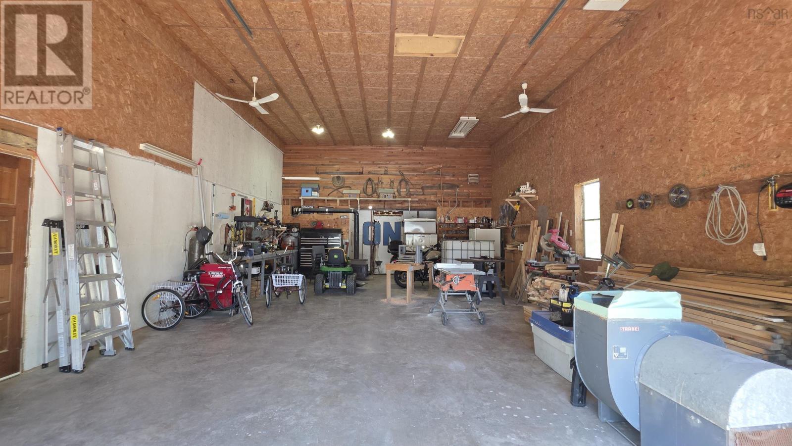 6148 Highway 208 - 16