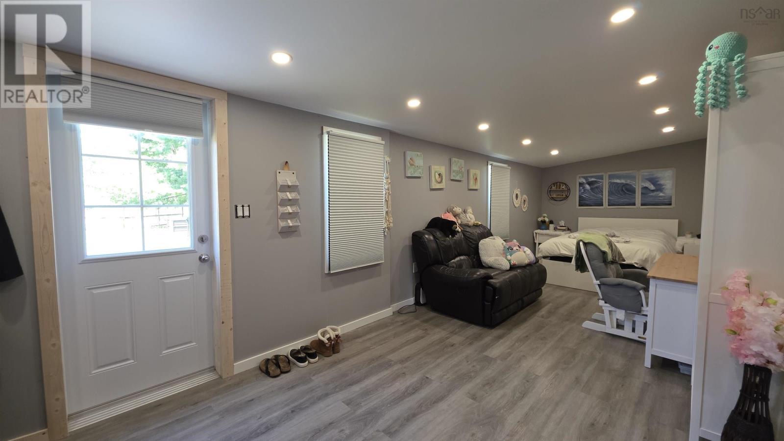 6148 Highway 208 - 37